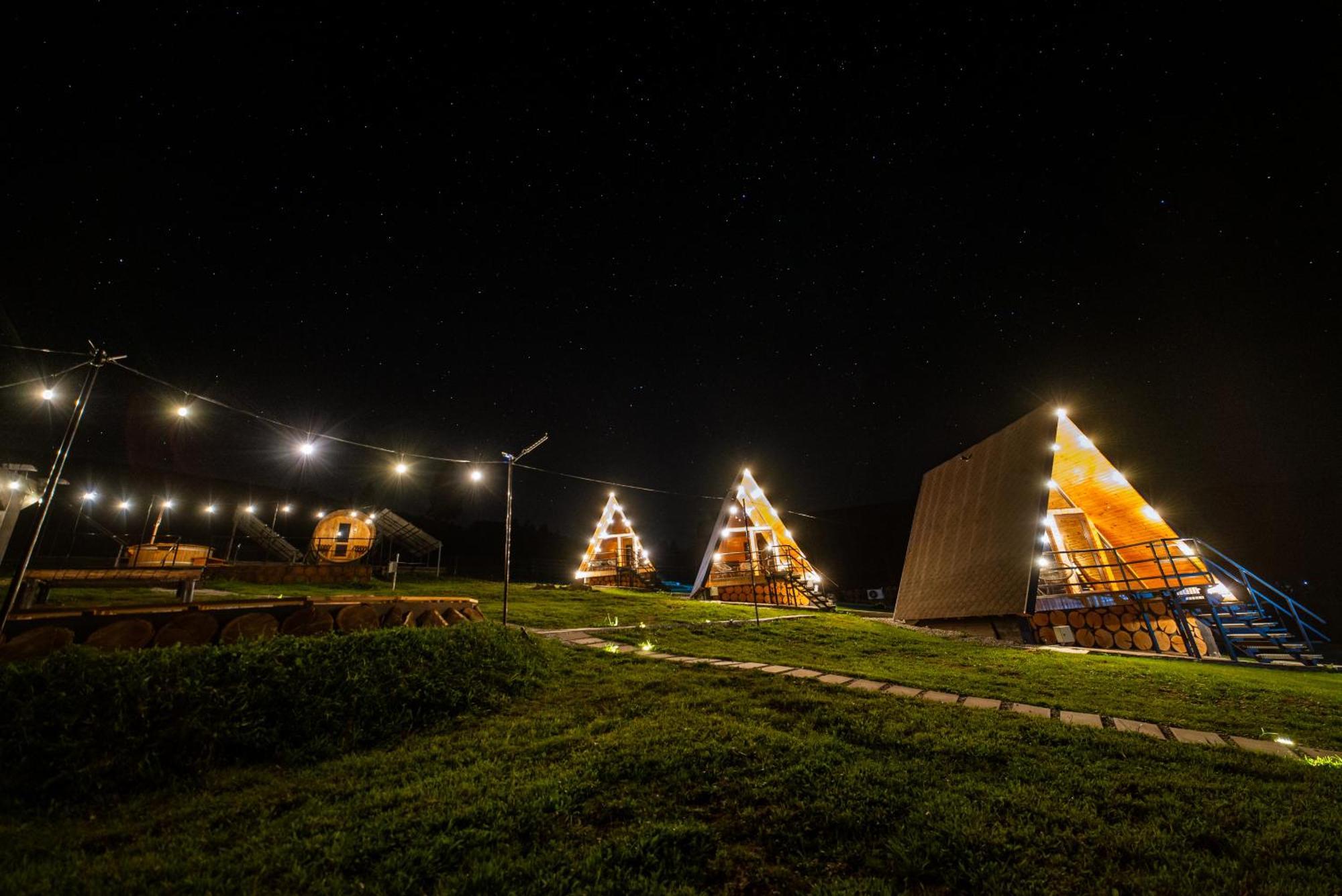 A Pisc Hotel Vatra Moldoviţei Exterior foto